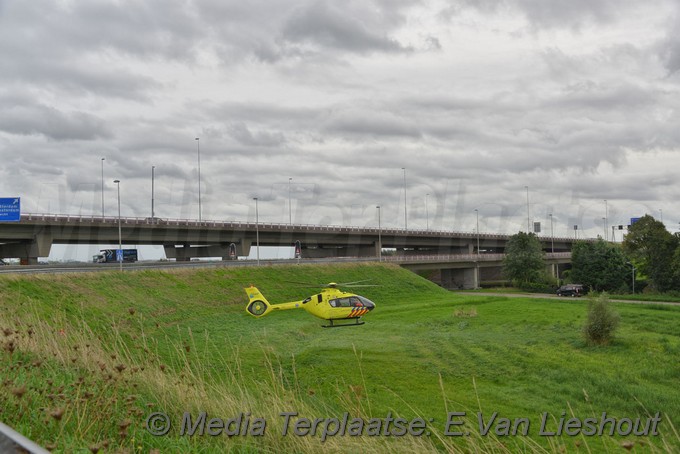 Mediaterplaatse ongeval zwaar bus beknelling chauffeur 10092018 Image00015