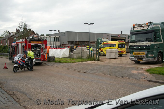 Mediaterplaatse man zwaargewond bedrijf nieuwvennep 11092018 Image00004