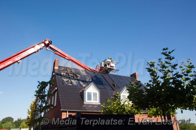 Mediaterplaatse zonnen panelen in brand zwaanshoek 13092018 Image00008