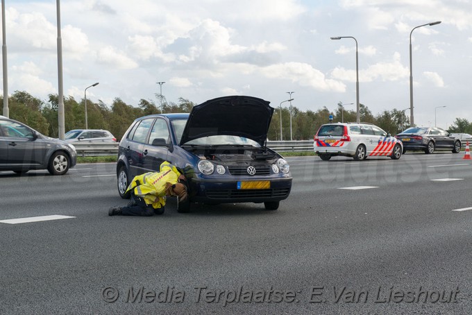 Mediaterplaatse ongeval auto vrachtwagen a4 schiphol 21092018 Image00009