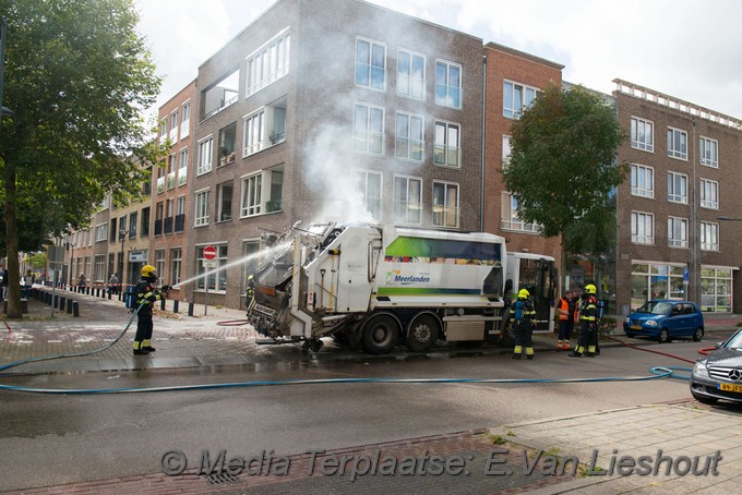 Mediaterplaatse vuilniswagen in brand hoofddorp 21092018 Image00005