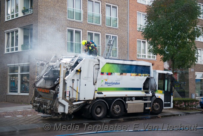 Mediaterplaatse vuilniswagen in brand hoofddorp 21092018 Image00009