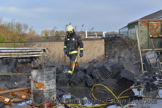 MediaTerplaatse brand buiten kaag 23112017 Image00008