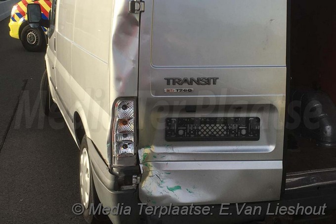 Mediaterplaatse motor rijder klapt op auto n201 03102018 Image00006
