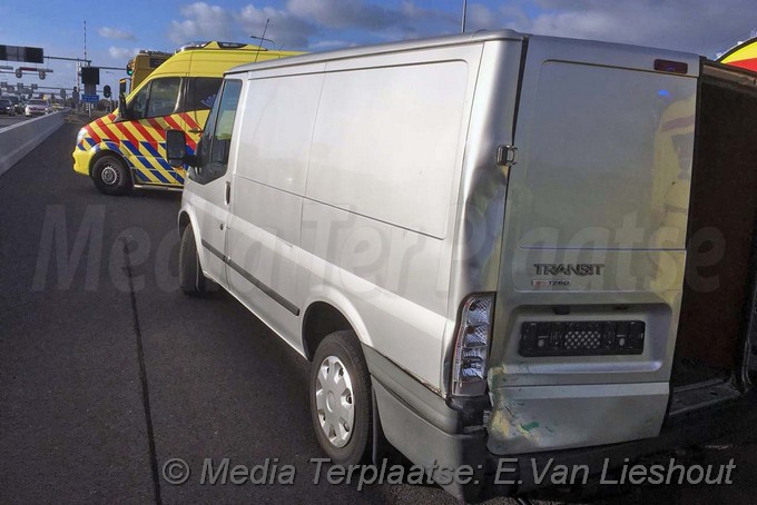 Mediaterplaatse motor rijder klapt op auto n201 03102018 Image00009