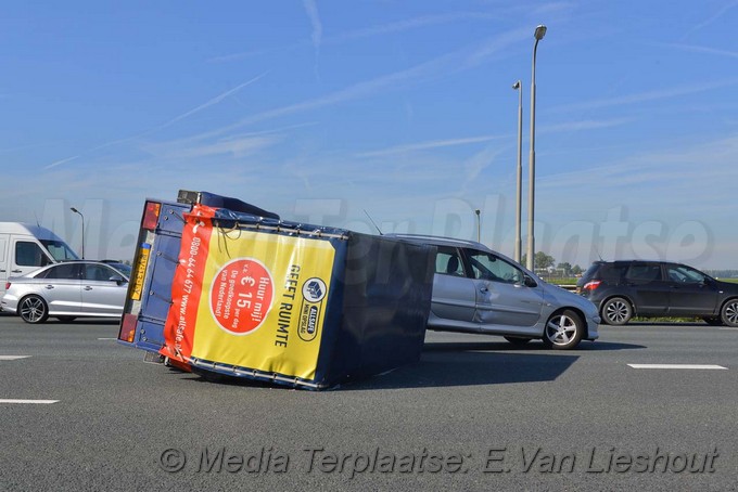 Mediaterplaatse ongeval huur aanhanger om a4l schiphol 05102018 Image00001