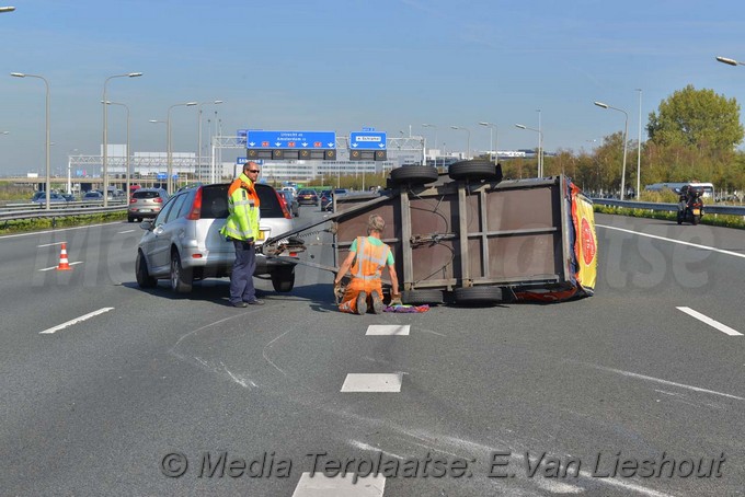 Mediaterplaatse ongeval huur aanhanger om a4l schiphol 05102018 Image00005