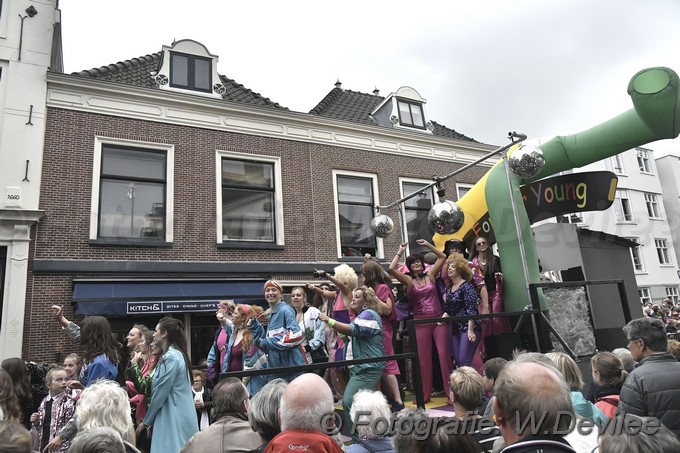 Mediaterplaatse optocht leiden en kermis 03102009 Image00017