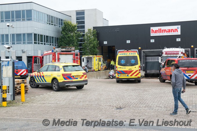 Mediaterplaatse man zwaar gewond schiphol 08102009 Image00001