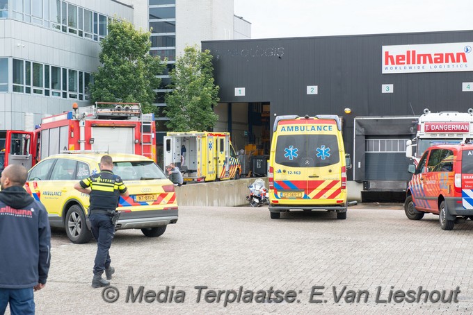 Mediaterplaatse man zwaar gewond schiphol 08102009 Image00003