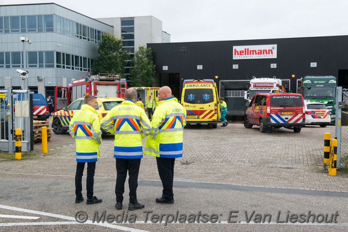 Mediaterplaatse man zwaar gewond schiphol 08102009 Image00004