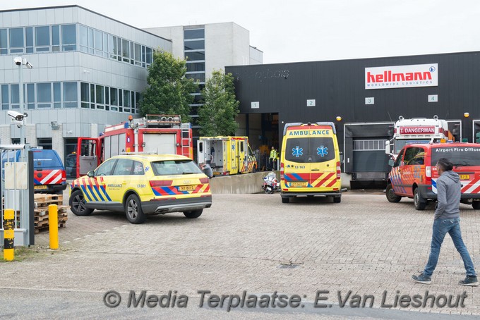 Mediaterplaatse man zwaar gewond schiphol 08102009 Image00011