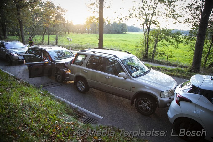 Mediaterplaatse veel schade ongeval vogelenzang 30102019 Image00002