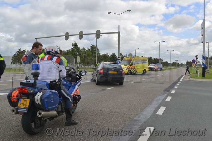 MediaTerplaatse ongeval schipholweg auto hoofddorp 13092017 Image00010