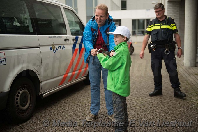 MediaTerplaatse dag als politie man hdp 30092017 Image00023