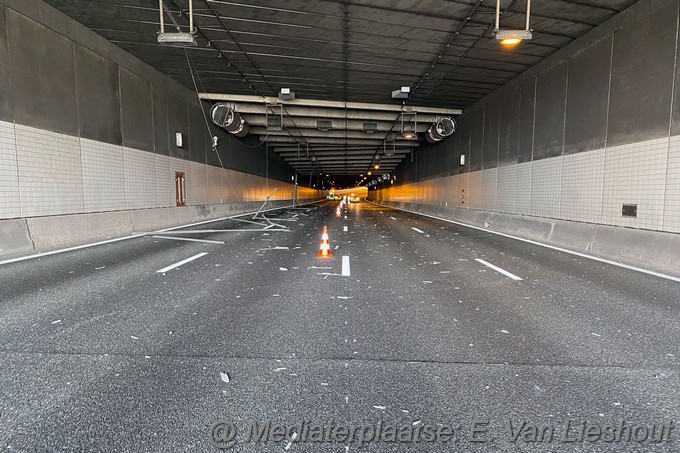 Mediaterplaatse schipholtunnel a4 dicht vrachtwagen te hoog 14082022Image00002