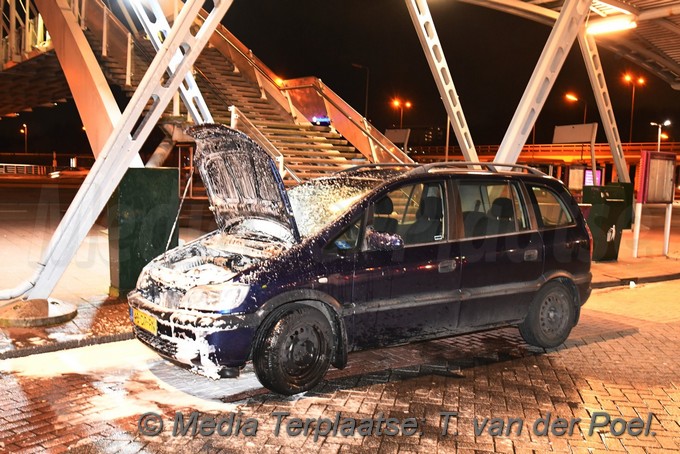 Mediaterplaatse auto brand leiden 09032017 Image00002