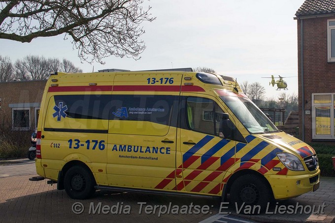 Mediaterplaatse man van dak aalsmeer 11432017 Image00002
