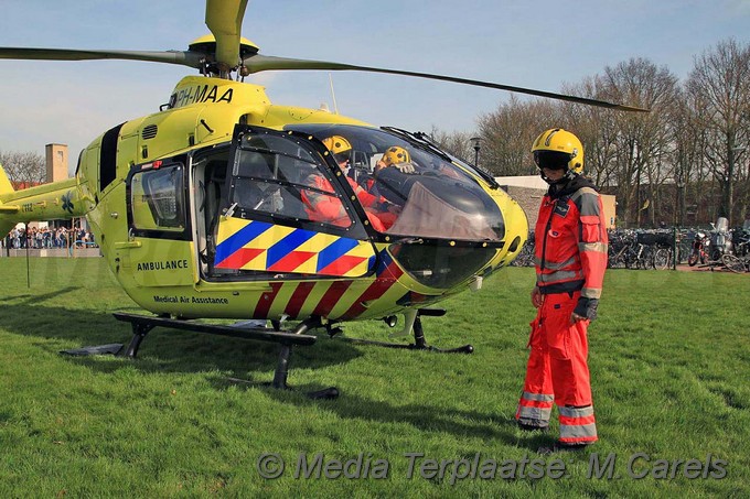 Mediaterplaatse man van dak aalsmeer 11432017 Image00102