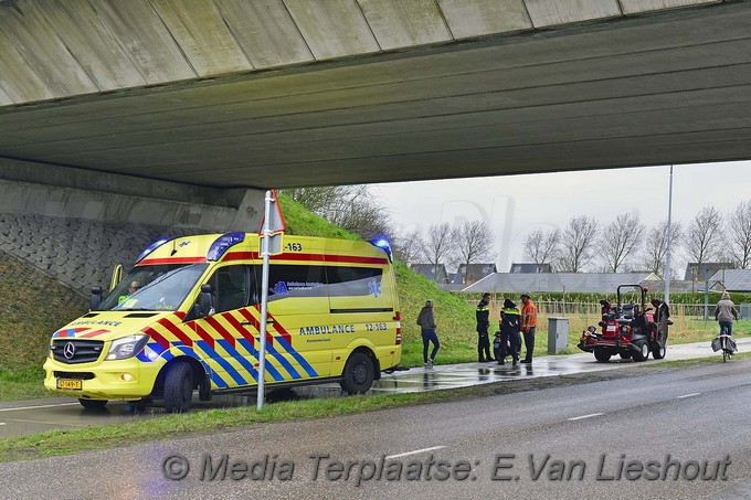 Mediaterplaatse ongeval scootmobiel fietser ijweg nieuw vennep 20032017 Image00001