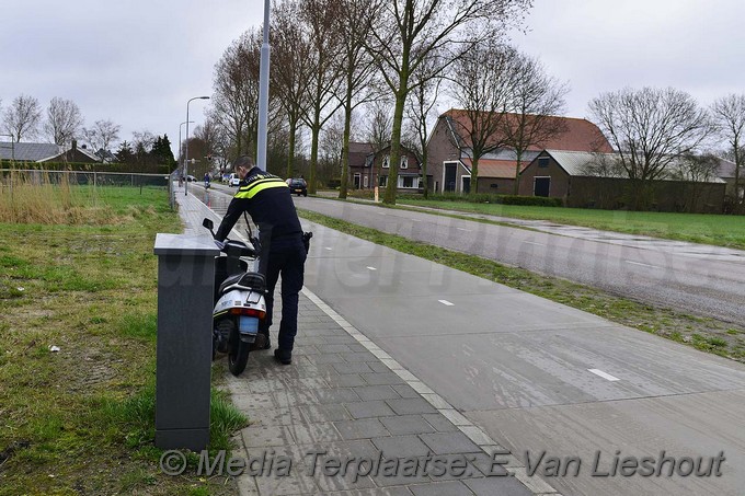 Mediaterplaatse ongeval scootmobiel fietser ijweg nieuw vennep 20032017 Image00003