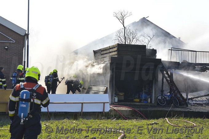 Mediaterplaatse grote brand boesingheliede 23032017 Image00011