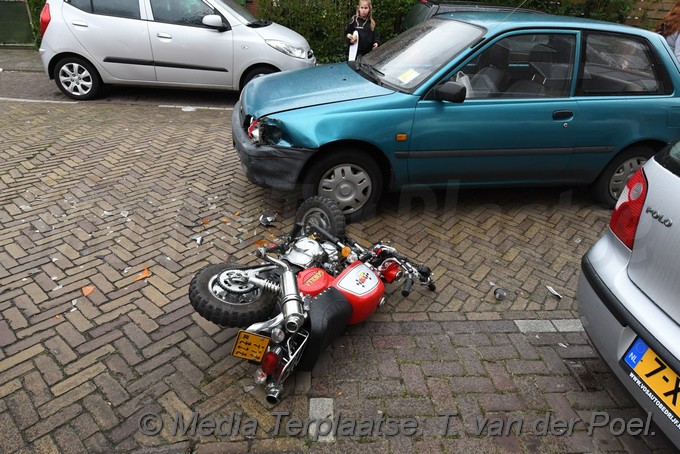 Mediaterplaatse ongeval brommer auto ldn 01042017 Image00001