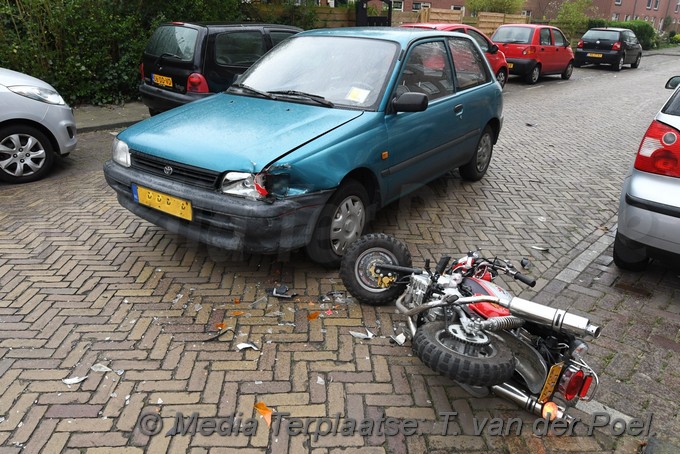 Mediaterplaatse ongeval brommer auto ldn 01042017 Image00003