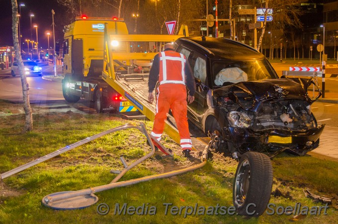 Mediaterplaatse auto boom schiphol 01042017 Image00008