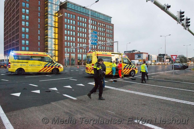 Mediaterplaatse ongeval n201 scooter auto hoofddorp 06042017 Image00002