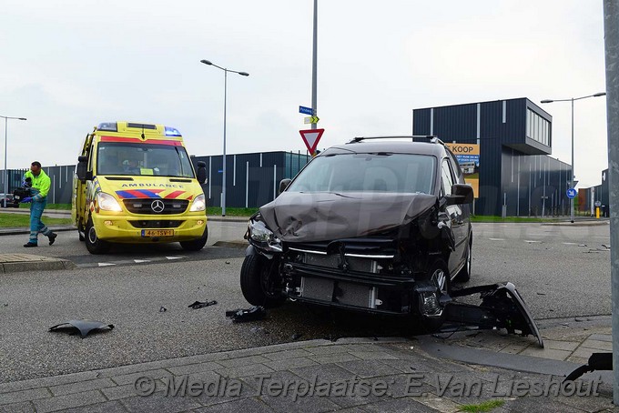 Mediaterplaatse ongeval rondweg nvp 12042017 Image00004