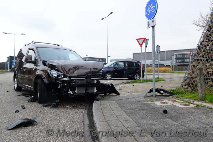 Mediaterplaatse ongeval rondweg nvp 12042017 Image00005