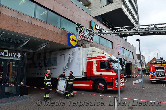 Mediaterplaatse vrachtwagen te hoog hdp 12042017 Image00006