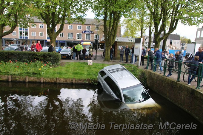Mediaterplaatse auto te water hdp 23042017 Image00003