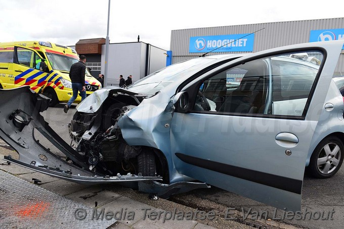 Mediaterplaatse ongeval graftemeerstraat hdp 24042017 Image00011