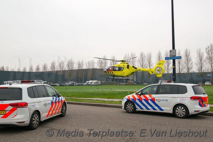 Mediaterplaatse man valt door dak hoofddorp 11042018 Image00011
