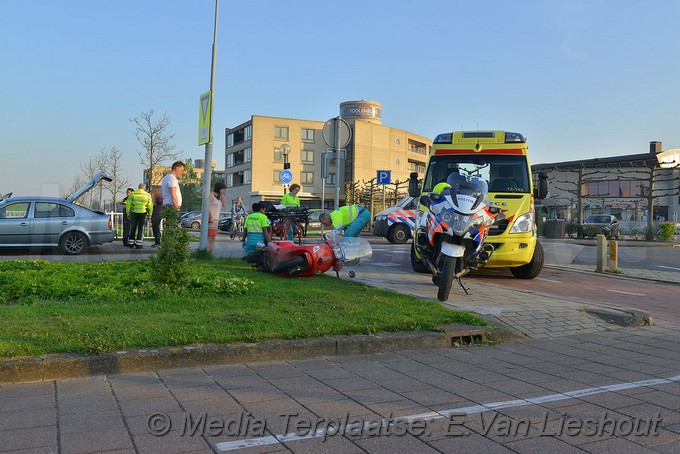 Mediaterplaatse ongeval hoofdweg hoofddorp ledsel lunenburgdreef 19042018 Image00001
