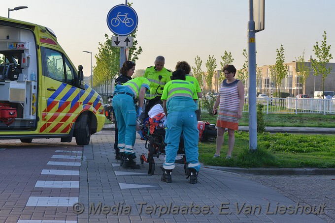 Mediaterplaatse ongeval hoofdweg hoofddorp ledsel lunenburgdreef 19042018 Image00004