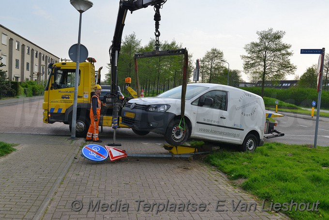 Mediaterplaatse Ongeval componistenweg nieuw vennep 22042018 Image00009