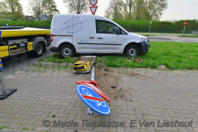 Mediaterplaatse Ongeval componistenweg nieuw vennep 22042018 Image00013