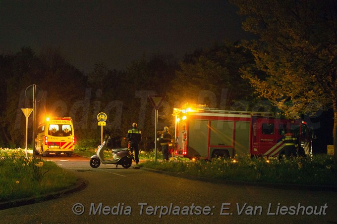 Mediaterplaatse Ongeval Bosweg ijweg hoofddorp scooterrijder gewond 27042018 Image00003