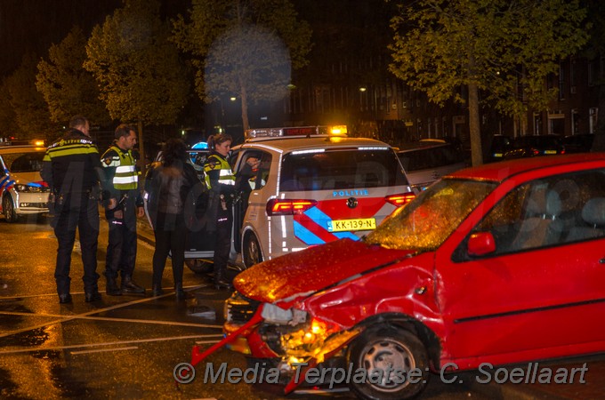 Mediaterplaatse Ongeval auto twee haarlem 28042018 Image00101