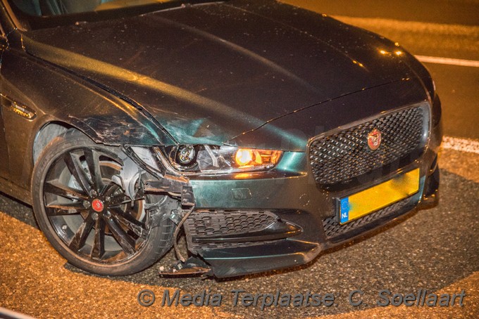 mediaterplaatse ongeval auto klapt op wegwerkers uitgeest 22122018 Image00001