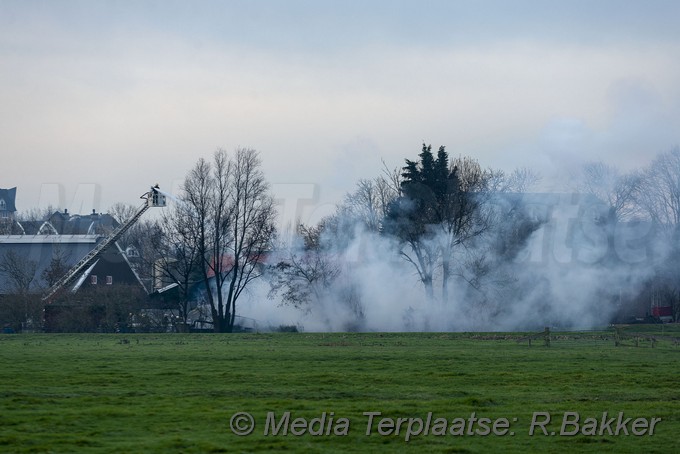 mediaterplaatse stal brand leiden 26122018 bmp00007