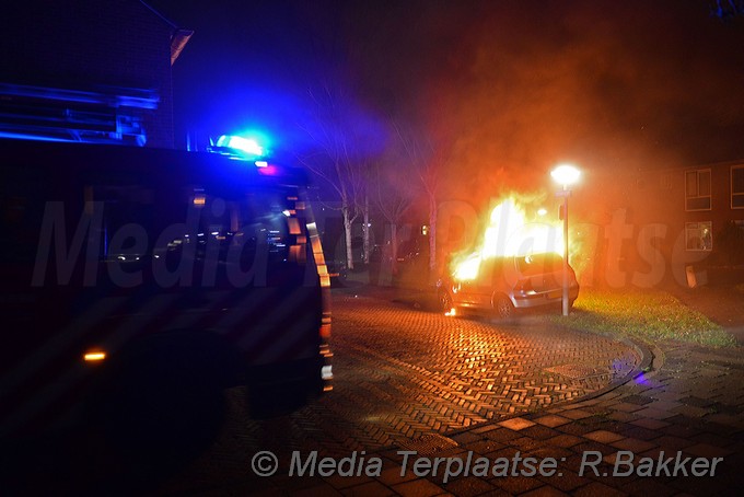mediaterplaatse auto brand duinhof leiden 29122018 bmp00002