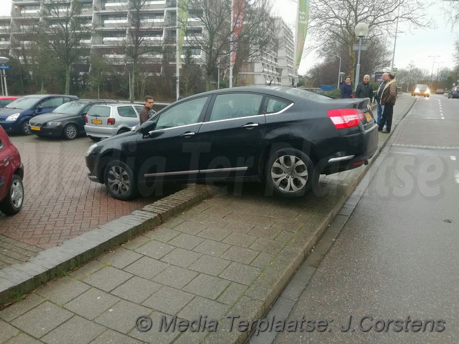 Mediaterplaatse ongeval ketelmeerlaan ldn stoep 30122018 Image00003