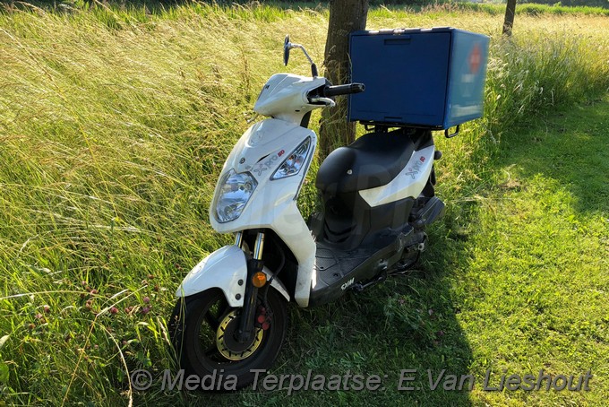 Mediaterplaatse ongeval scooter leenderbos hoofddorp 03062018 Image00005