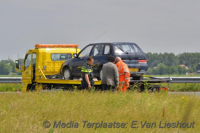Mediaterplaatse ongeval a5 auto bijna te water lijnden 05062018 Image00009
