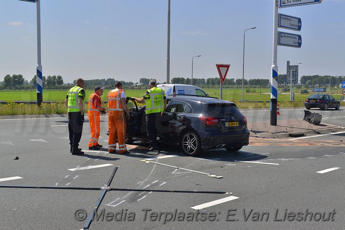 Mediaterplaatse ongeval rozenburg auto auto n201 hoofddorp zwaar 06062018 Image00013