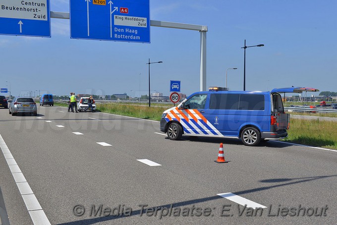 Mediaterplaatse ongeval rozenburg auto op lichtmast 06062018 Image00009